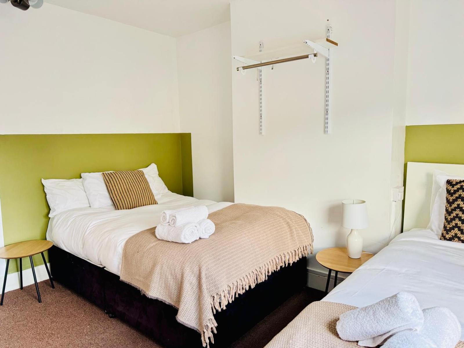 Lovely Dog Friendly, 3 Bed Home Sleeps 8, With Parking & Fenced Garden Work Contractor Leisure, Jasper เคมบริดจ์ ภายนอก รูปภาพ