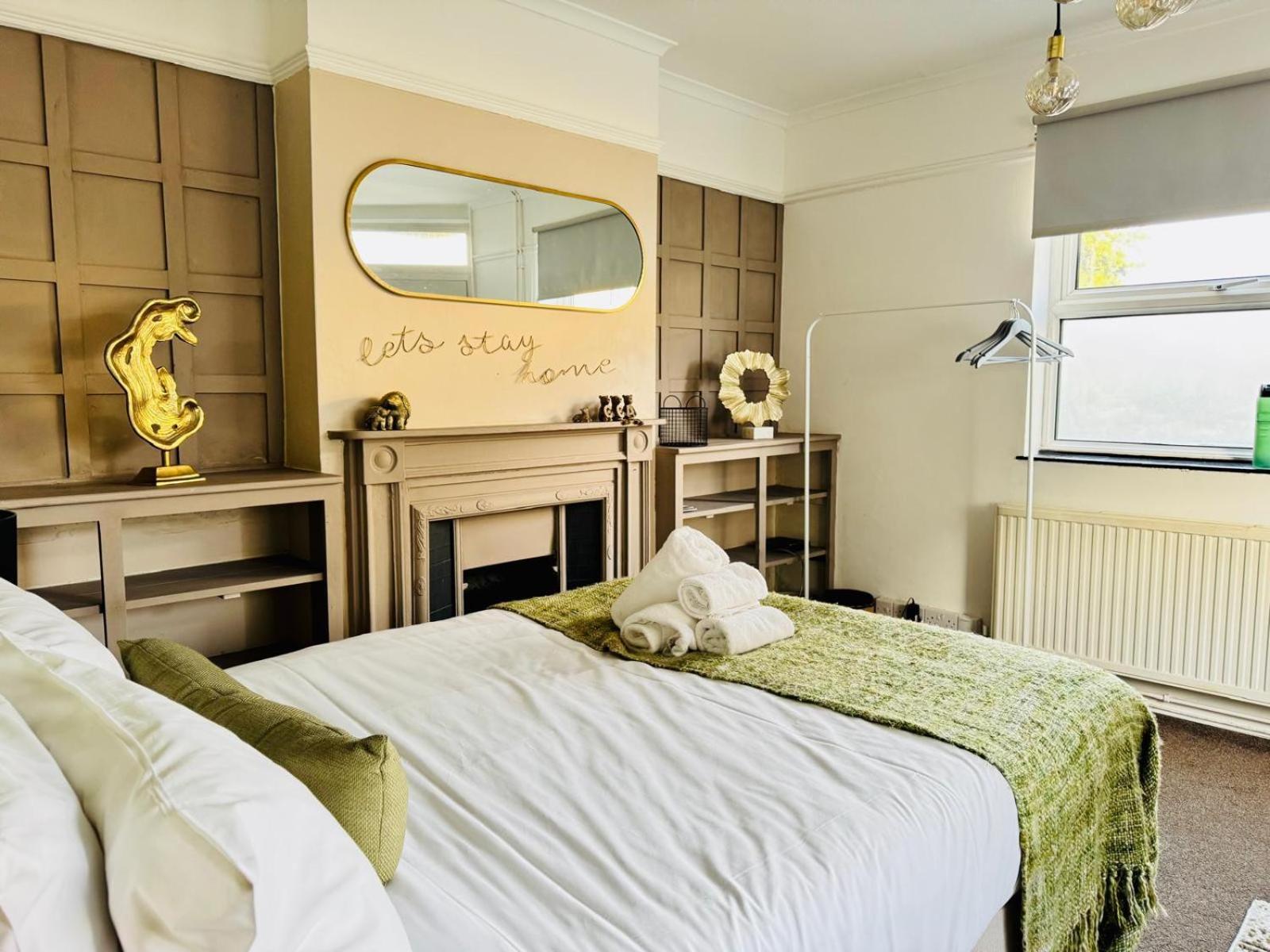 Lovely Dog Friendly, 3 Bed Home Sleeps 8, With Parking & Fenced Garden Work Contractor Leisure, Jasper เคมบริดจ์ ภายนอก รูปภาพ