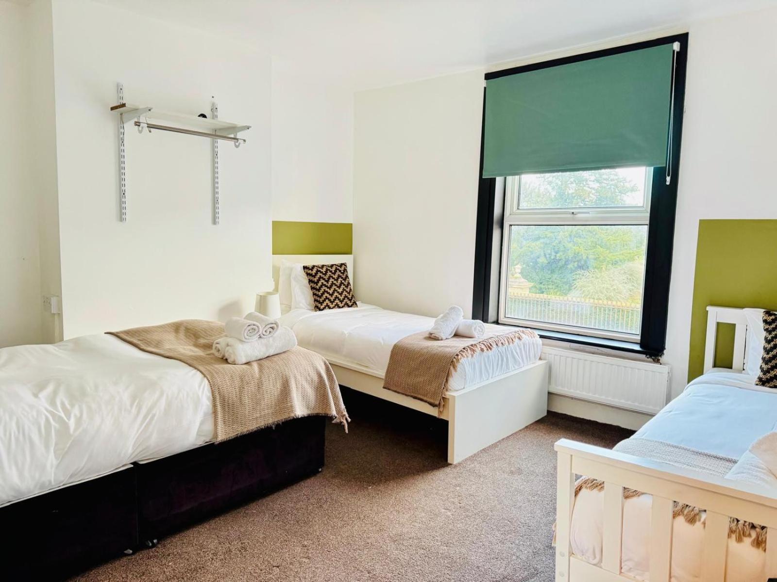 Lovely Dog Friendly, 3 Bed Home Sleeps 8, With Parking & Fenced Garden Work Contractor Leisure, Jasper เคมบริดจ์ ภายนอก รูปภาพ
