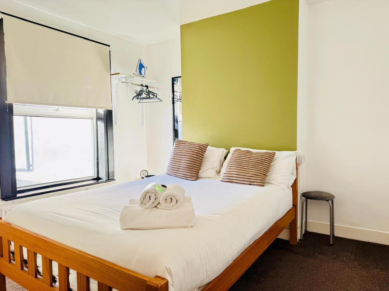 Lovely Dog Friendly, 3 Bed Home Sleeps 8, With Parking & Fenced Garden Work Contractor Leisure, Jasper เคมบริดจ์ ภายนอก รูปภาพ